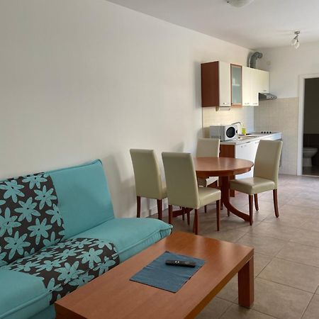 לוקבה Apartments Sunspot 1 מראה חיצוני תמונה