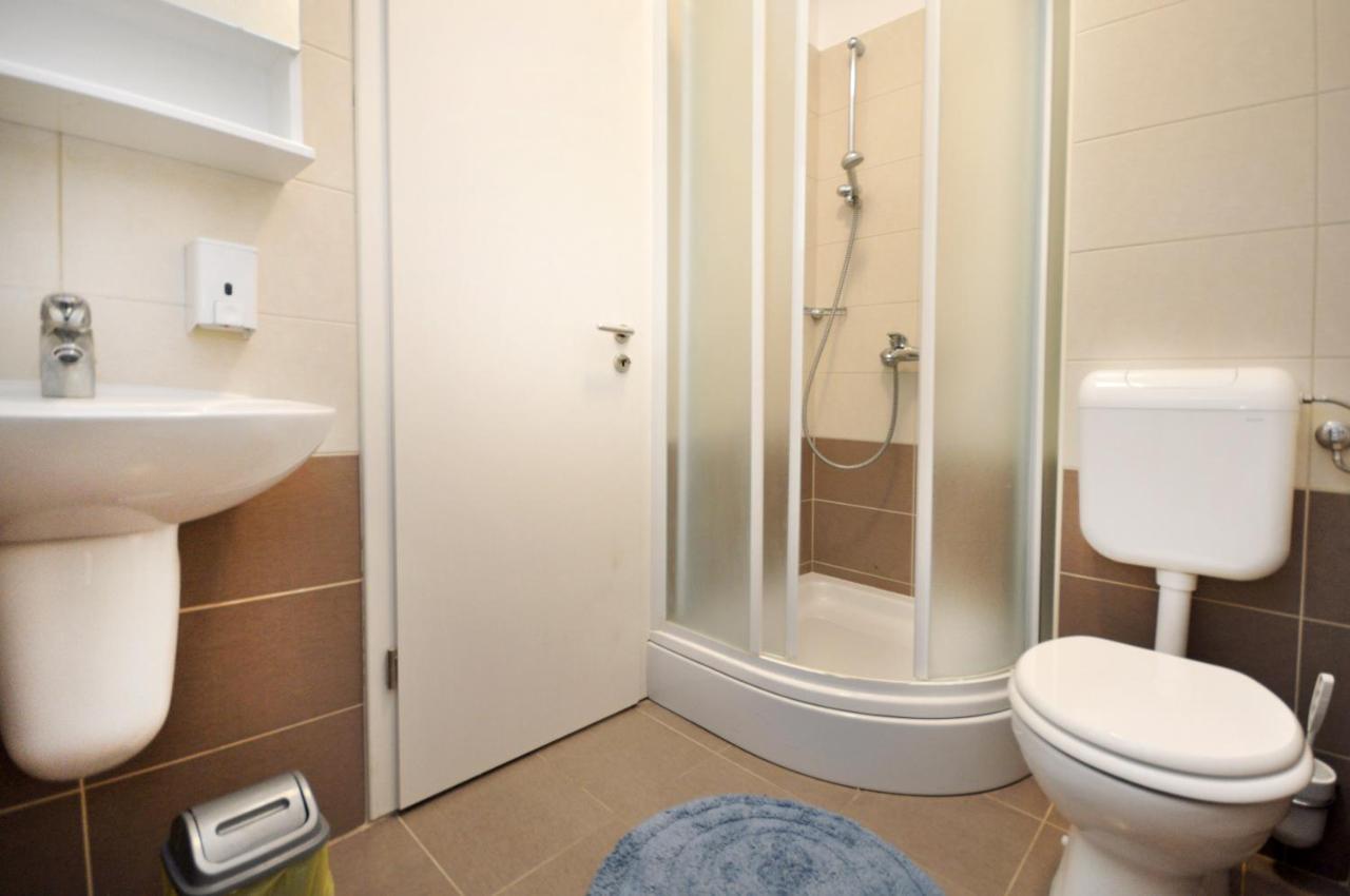 לוקבה Apartments Sunspot 1 מראה חיצוני תמונה
