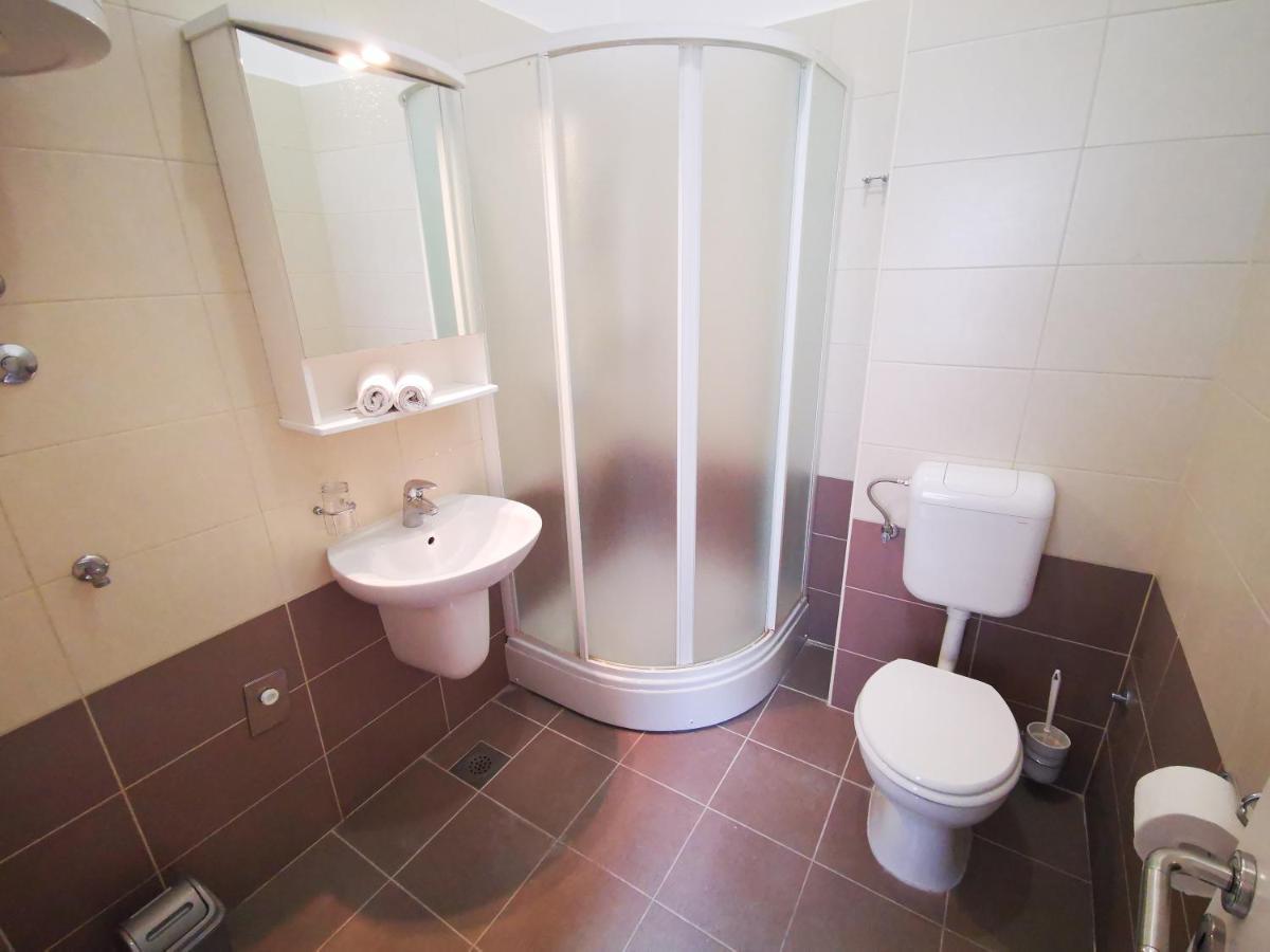 לוקבה Apartments Sunspot 1 מראה חיצוני תמונה